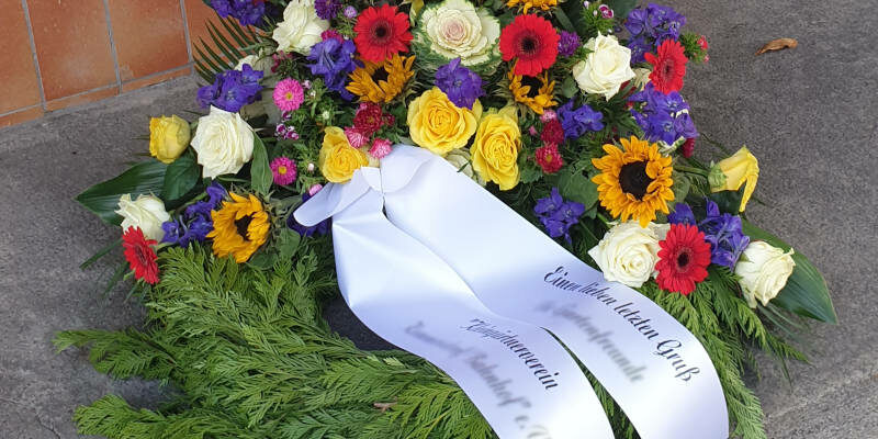 Kranzschleifen selbst gestalten und online bestellen